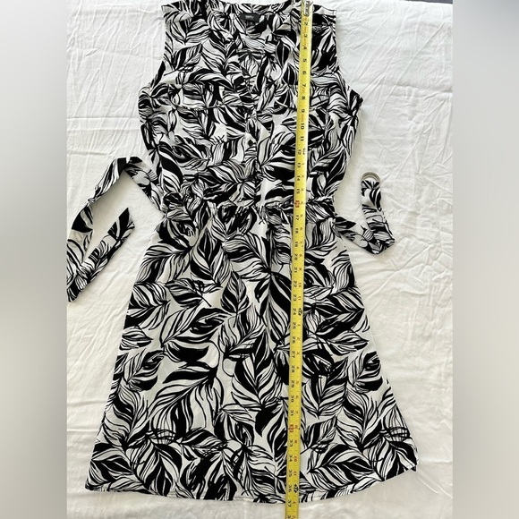 🎉Mossimo Size Small, Sleeveless, Belted - Picture 11 of 13